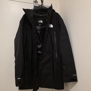 The North Face Men's Black Performance Jacket